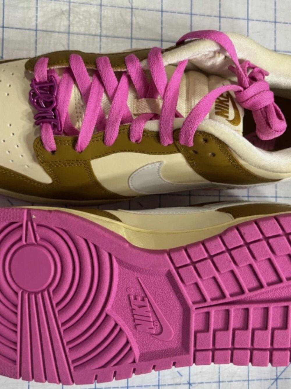 Nike Dunk Low SE Just Do It Bronzine Pink Women’s Size 11 New W/O Box - Picture 5 of 5